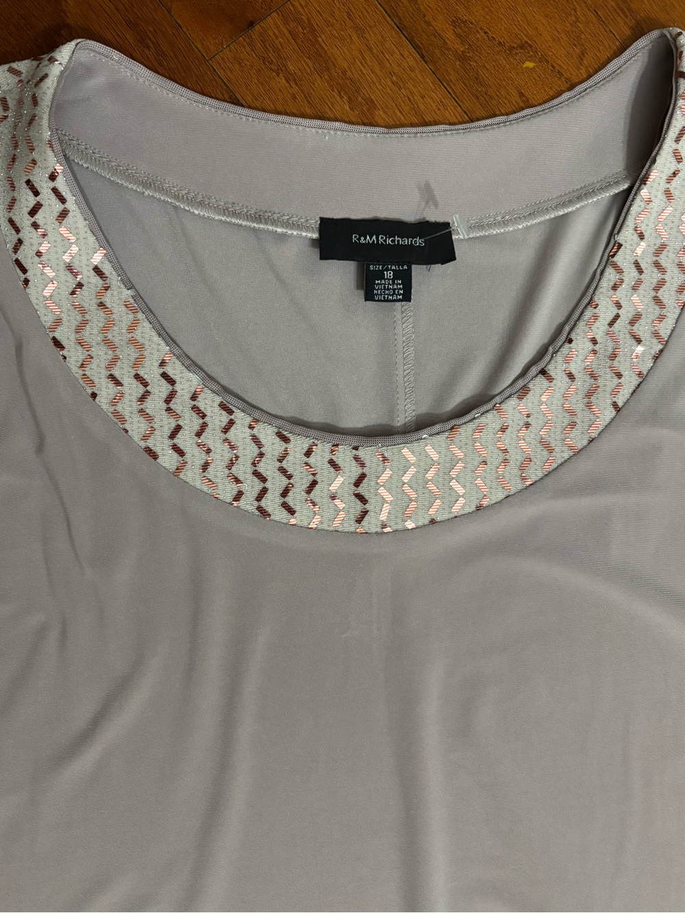 R&M Richards Women’s Champagne Mother of the Bride/Groom 2 Set Dress Size 18 - Picture 6 of 12